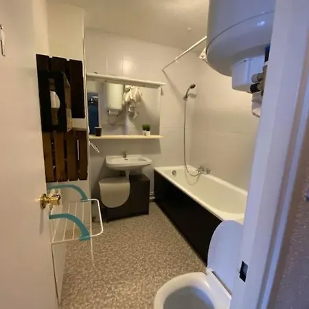 Superbe Studio En Plein Coeur De Luchon *