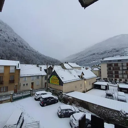 Superbe Studio En Plein Coeur De Luchon Apartment Bagneres-de-Luchon